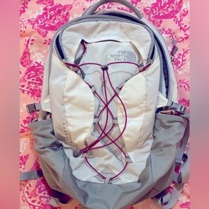 the north face backpack (women’s borealis backpack) pink,white,grey.